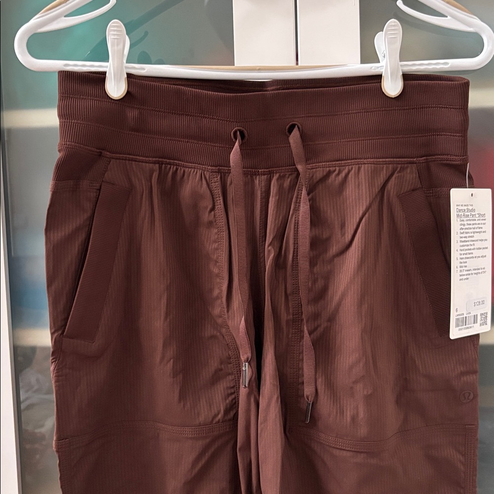 Lululemon Dance Studio Mid Rise Pant 28.5โ SZ 6 LAVA CAKE NWT ๐ค๐ค๐ค - Picture 3 of 7